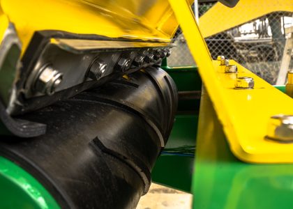 Landaco Cleated Belt Spreader